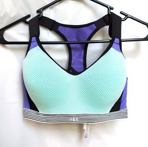 🚫SOLD🚫 Victoria's Secret Sports Bra